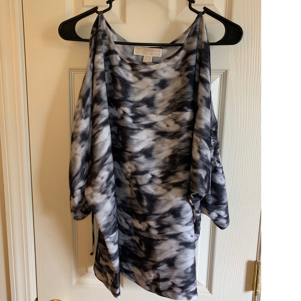 Michael Kors patterned cold shoulder top